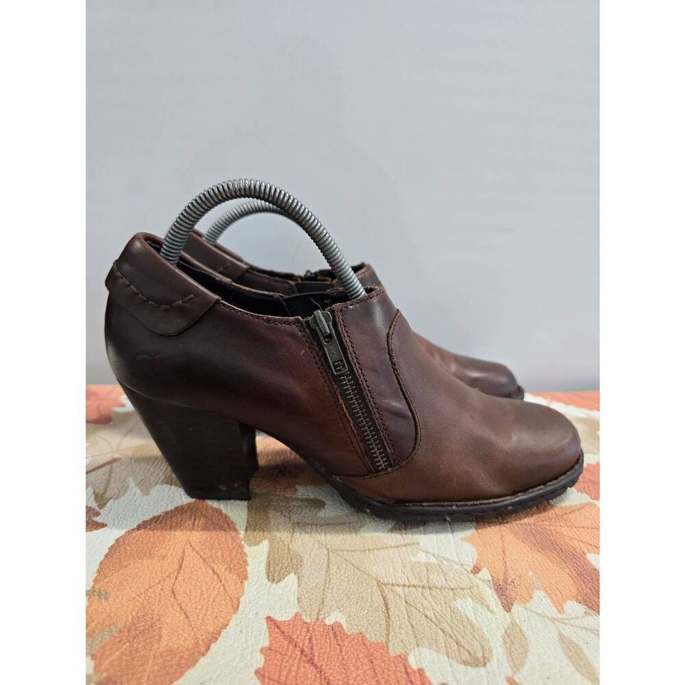 Born Carteret Ankle Bootie Heels W62501 Brown Leather Zip Women’s Size 10